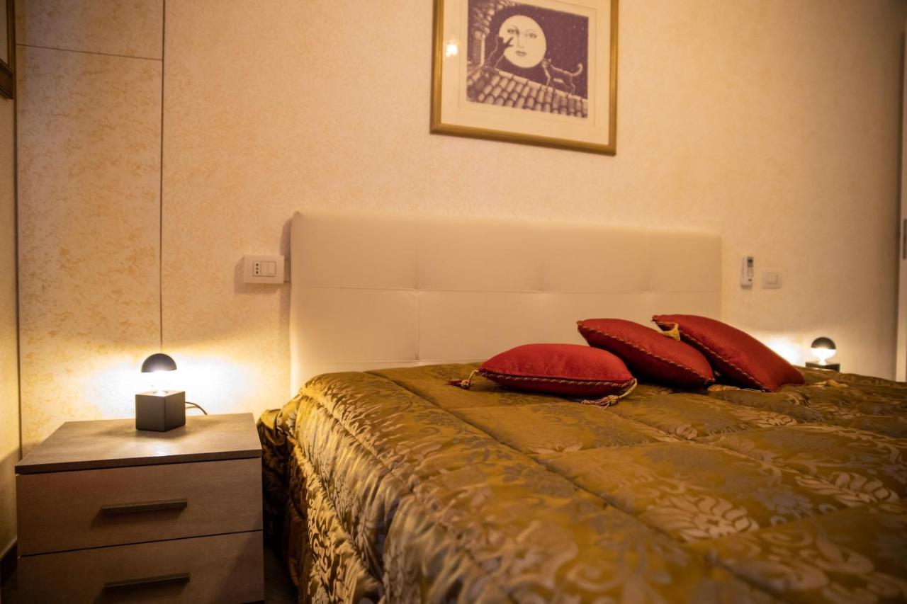 Appartement Vaticano Bed