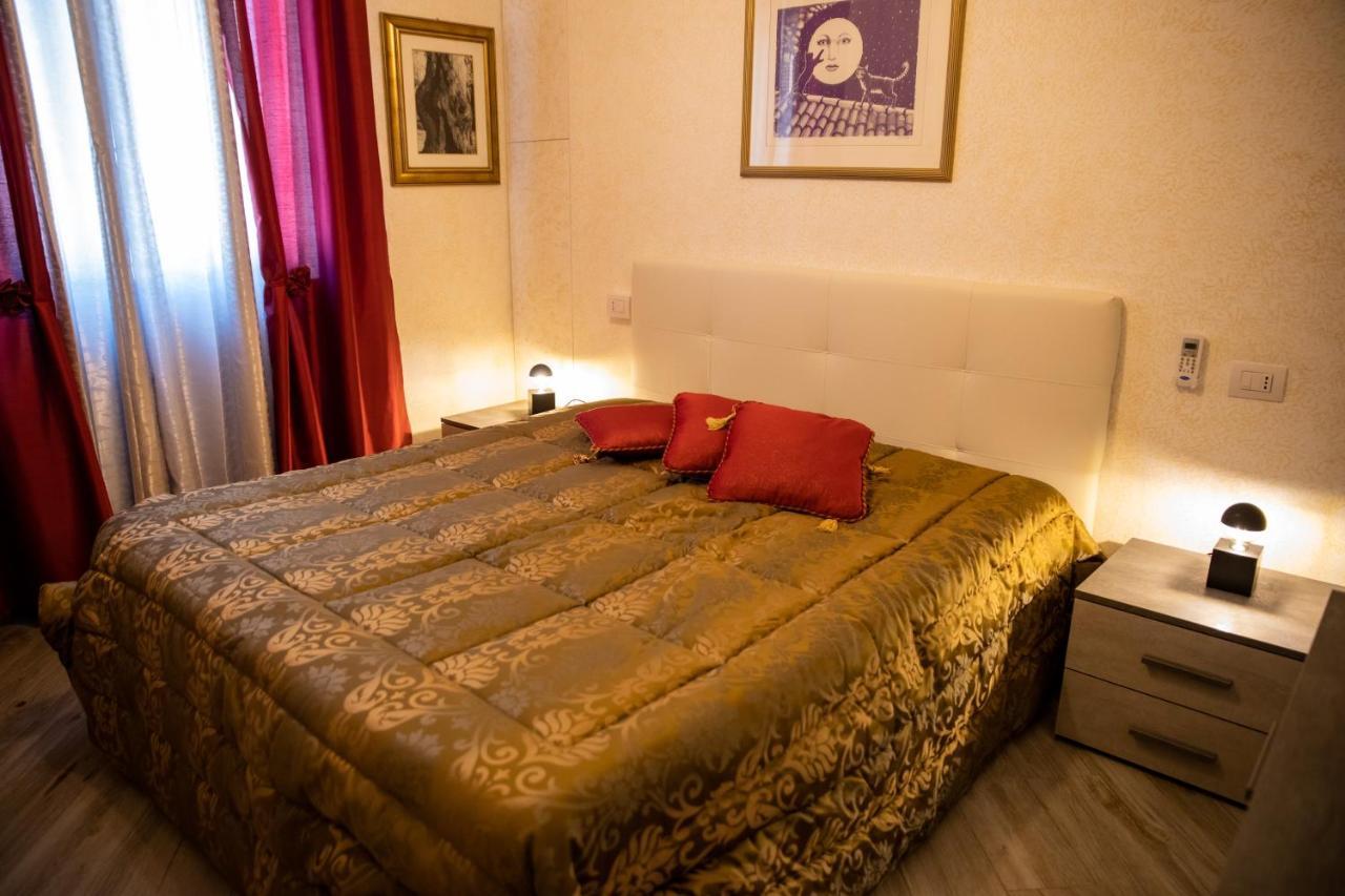 Appartement Vaticano Bed